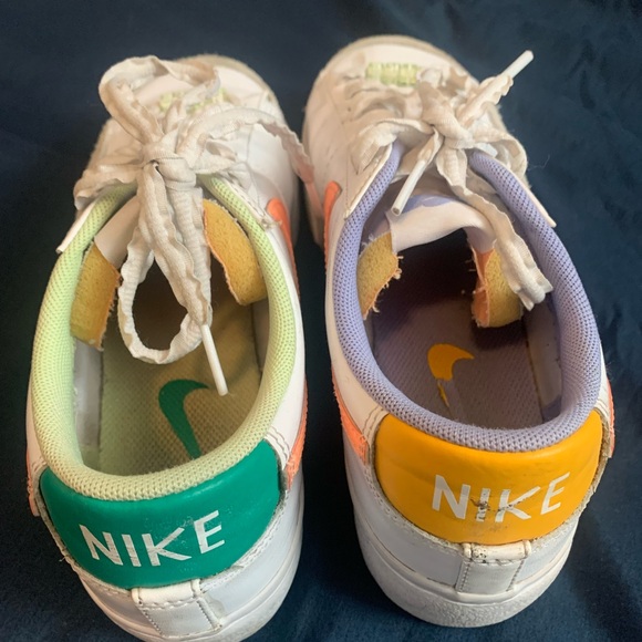 Nike women’s shoes - Picture 2 of 4